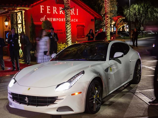 80 новеньких Ferrari, в том числе парочка LaFerrari